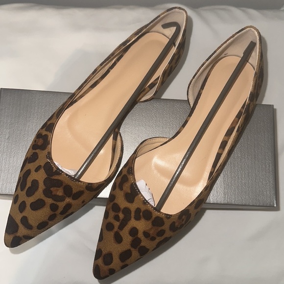 Leopard pattern point toe slip on flats - Picture 6 of 6